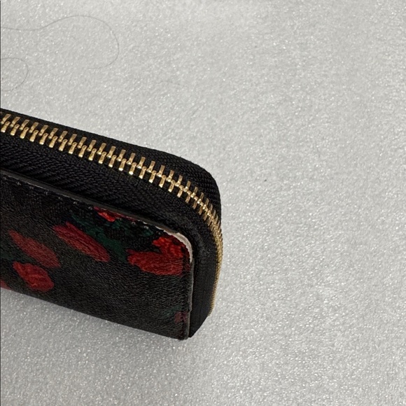 Michael Kors jet set signature logo roses floral zip around wallet - Picture 7 of 8